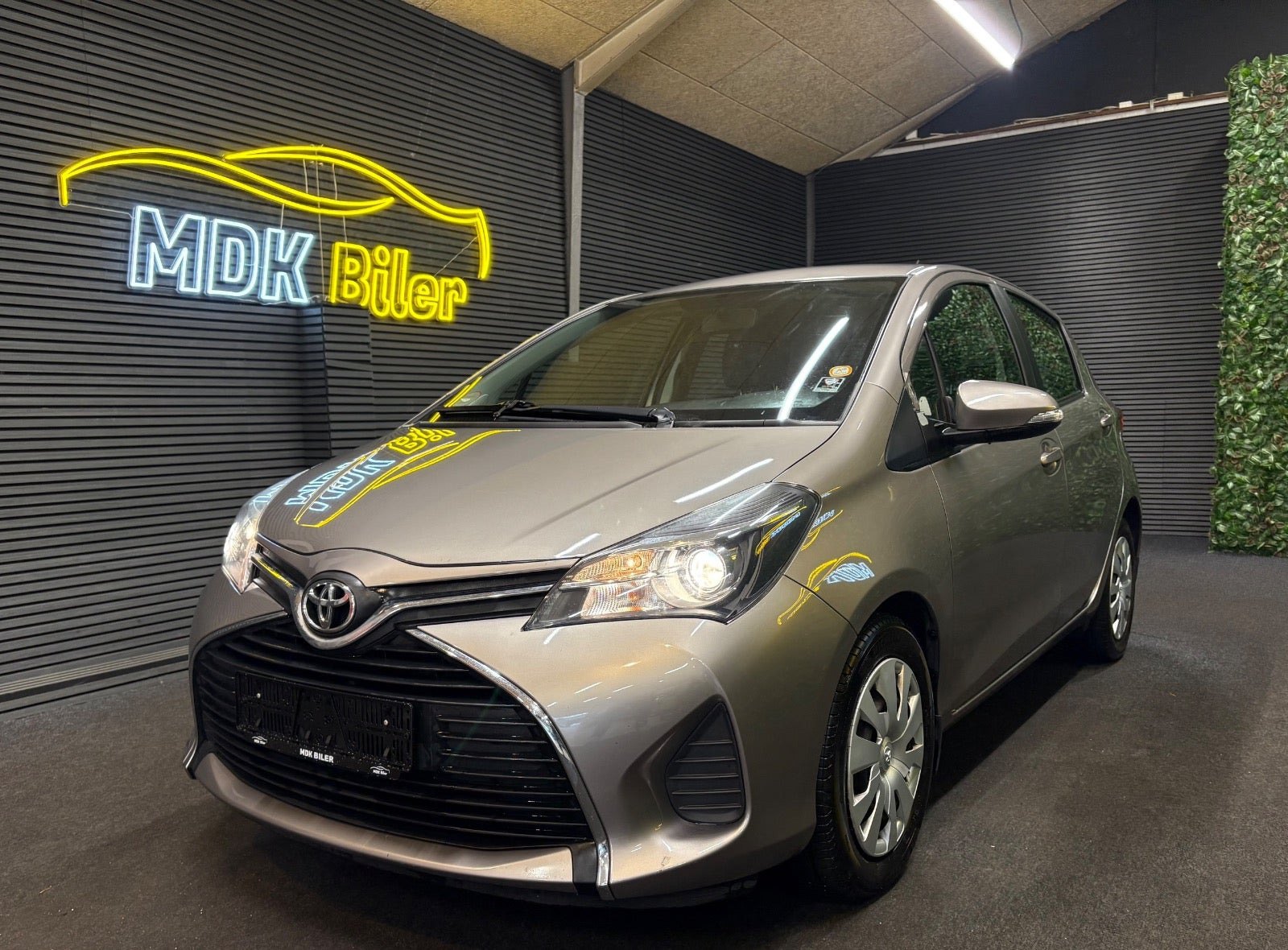undefined Toyota Yaris fra 2015