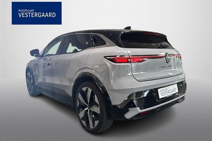 Grå Renault Megane E-Tech fra 2022