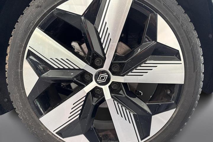 Grå Renault Megane E-Tech fra 2022