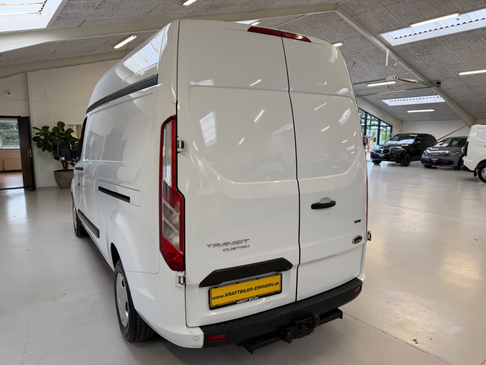 Hvid Ford Transit Custom 300 L2 fra 2018