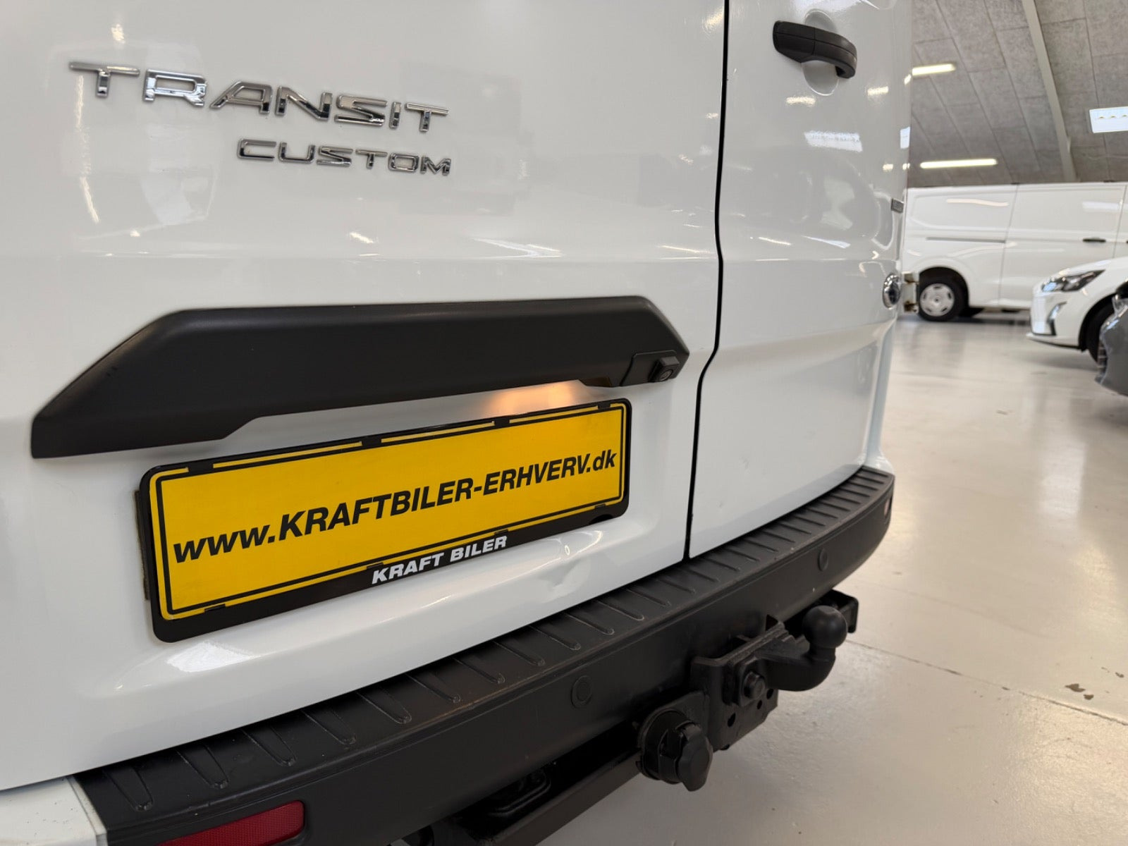 Hvid Ford Transit Custom 300 L2 fra 2018