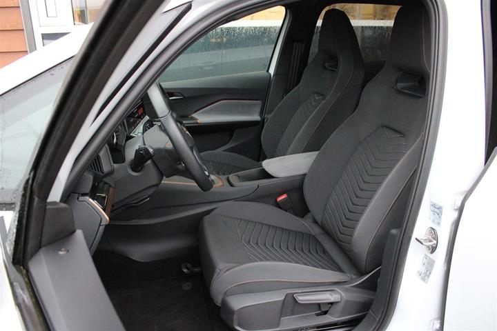 Hvid Cupra Born fra 2025