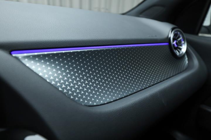 Hvid Mercedes EQA250+ fra 2026
