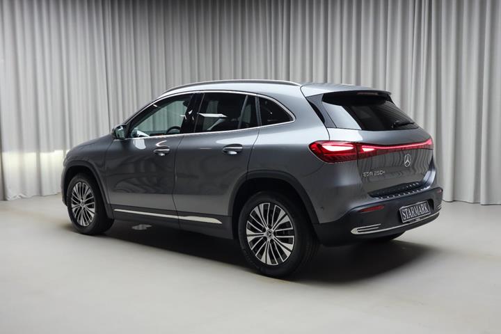 Grå Mercedes EQA250+ fra 2026