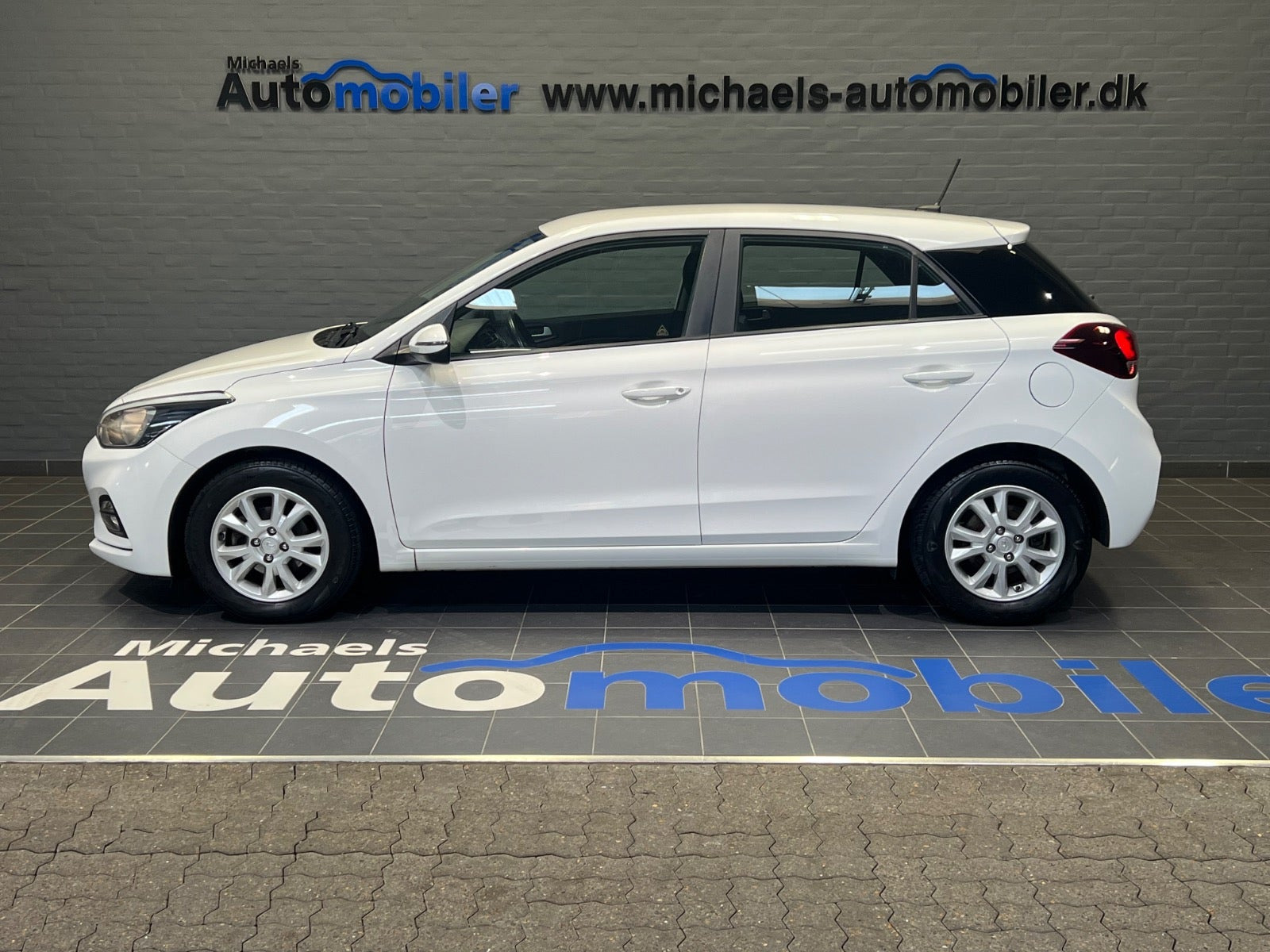 Hvid Hyundai i20 fra 2019