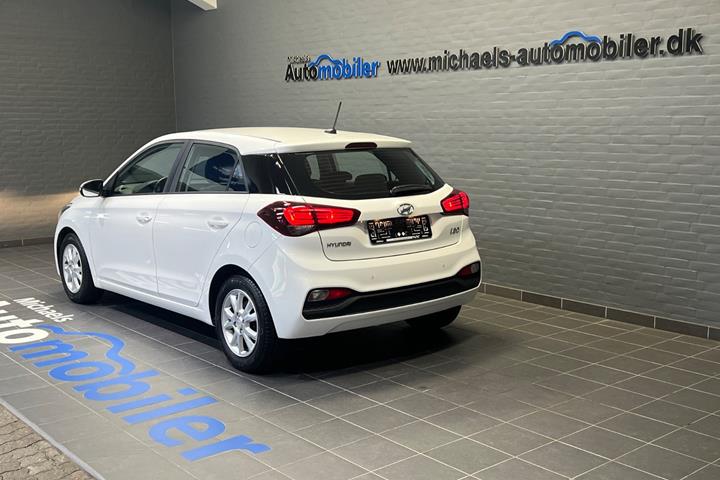 Hvid Hyundai i20 fra 2019