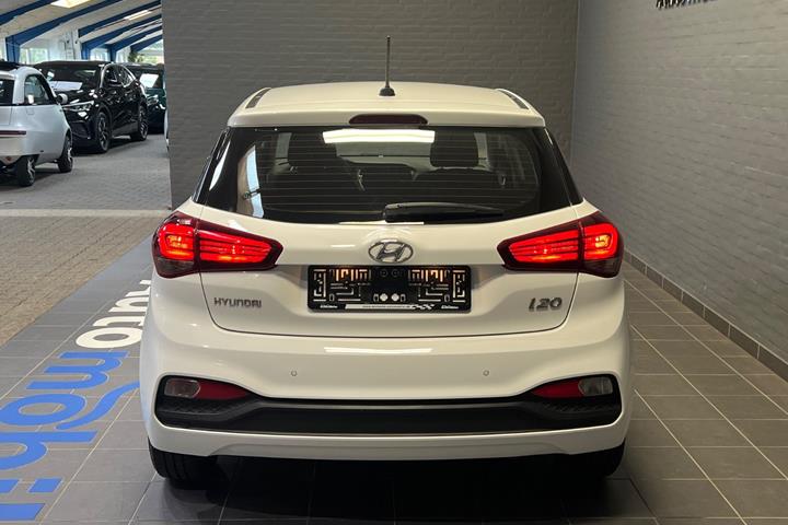 Hvid Hyundai i20 fra 2019
