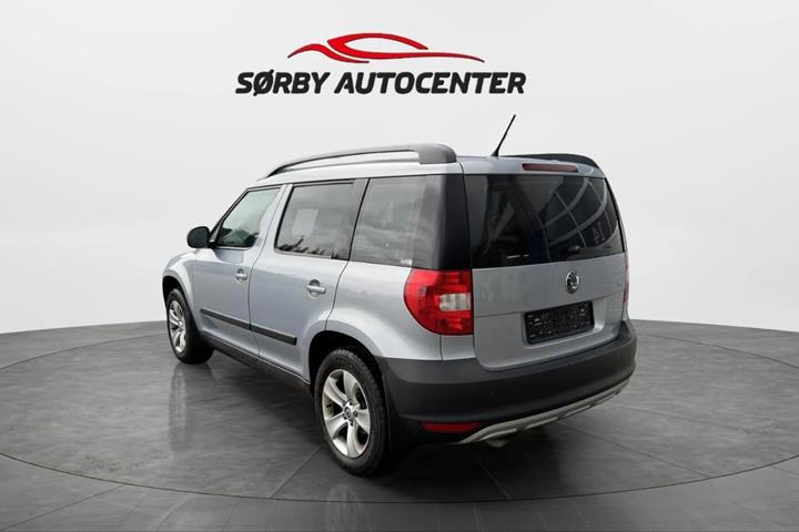 Blå Skoda Yeti fra 2010