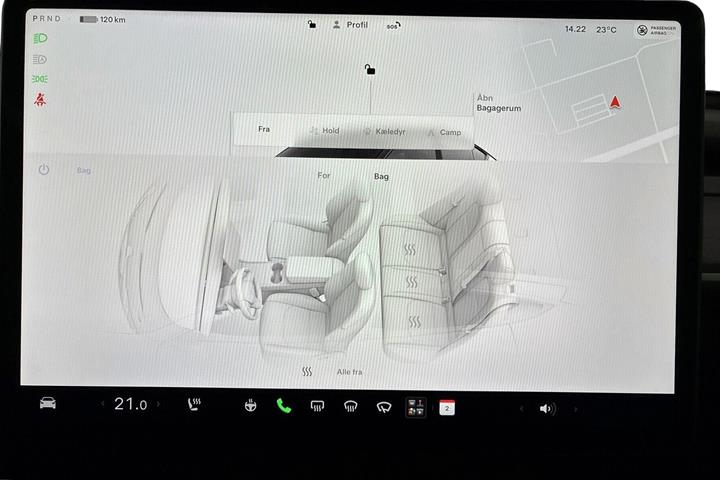 Sort Tesla Model Y fra 2022