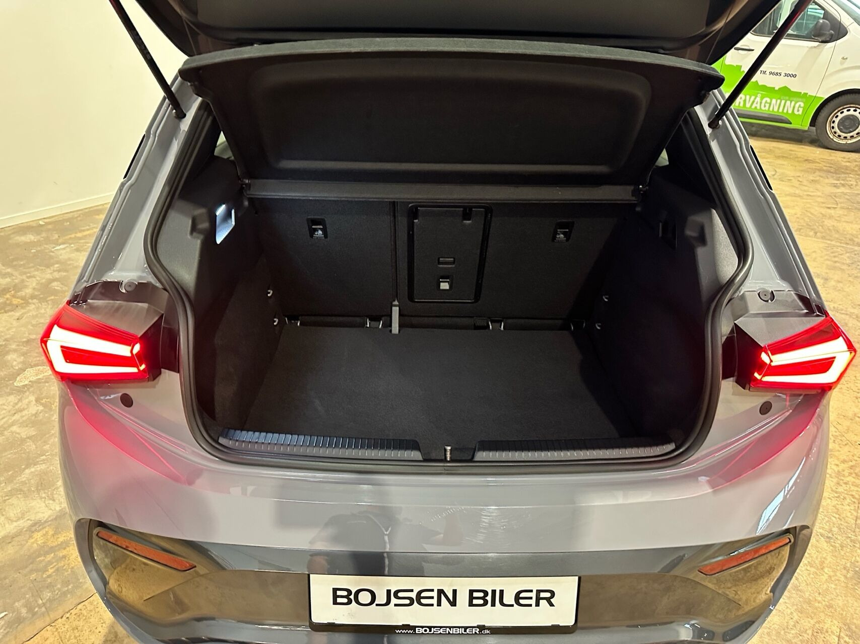 Grå Cupra Born fra 2024