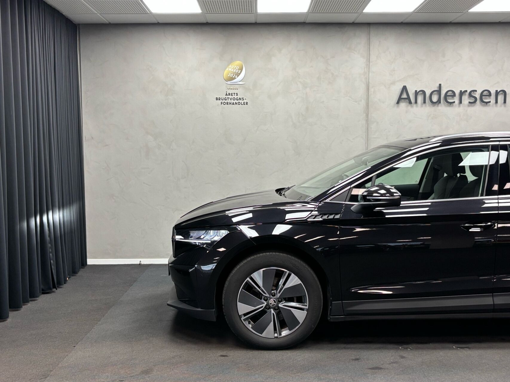 Sort Skoda Enyaq fra 2023