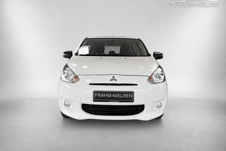 Hvid Mitsubishi Space Star fra 2015