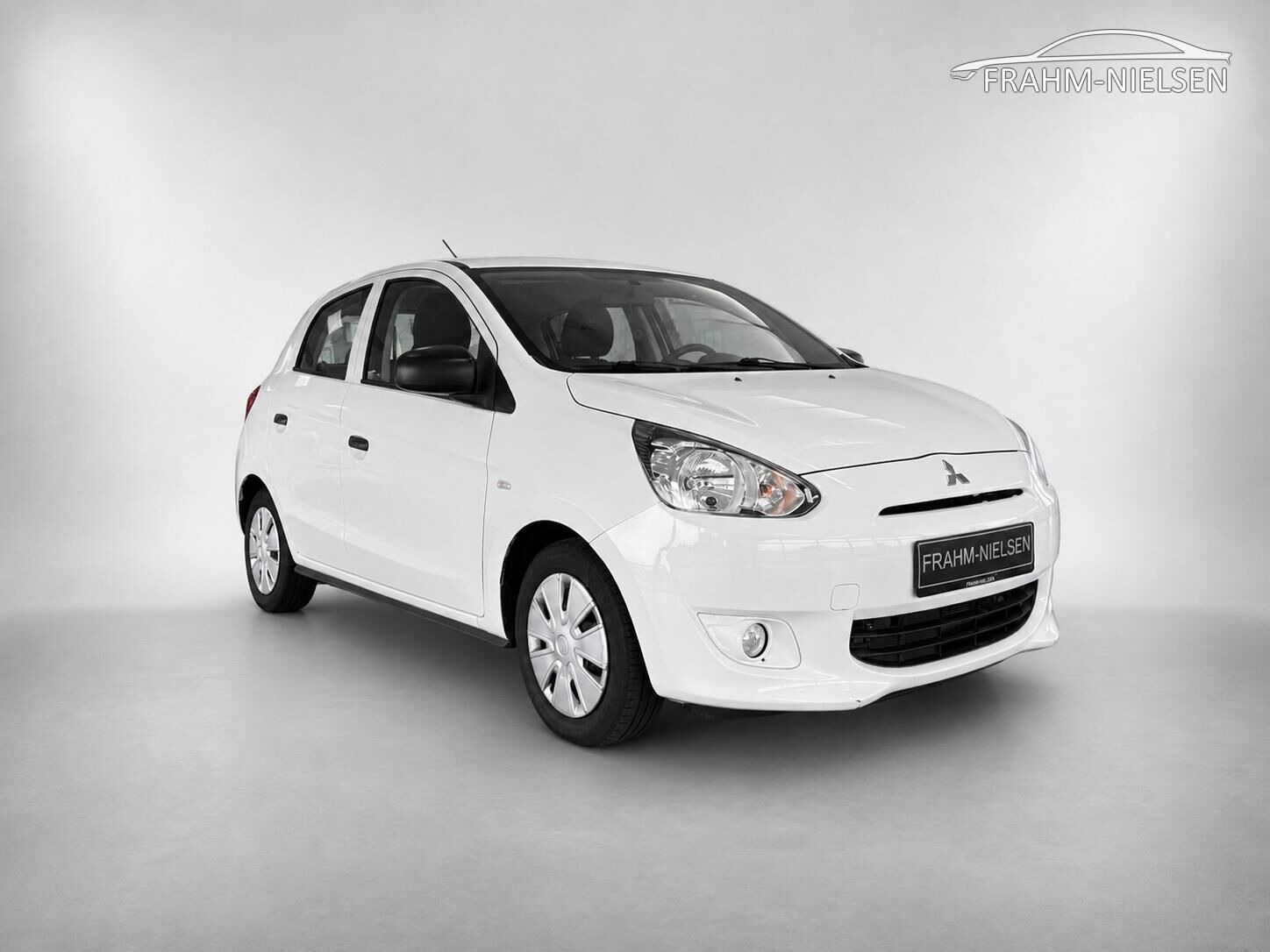 Hvid Mitsubishi Space Star fra 2015