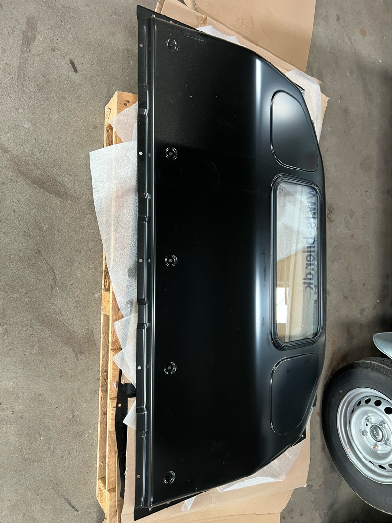 Grå VW Transporter fra 2024