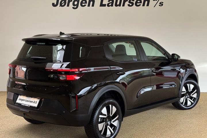 Sort Opel Frontera fra 2025