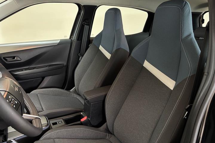 Sort Opel Frontera fra 2025