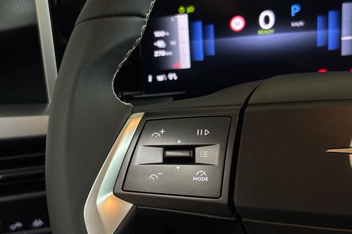 Sort Opel Frontera fra 2025