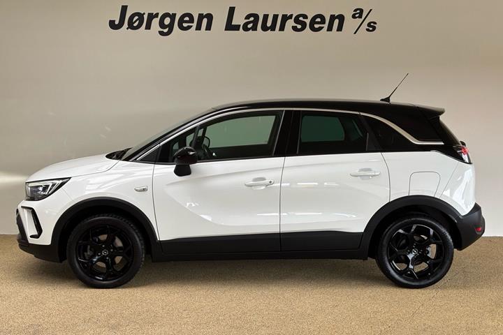 Hvid Opel Crossland fra 2023