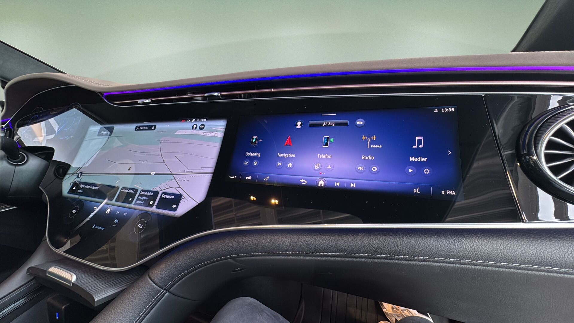 Grå Mercedes EQE 43 AMG fra 2024