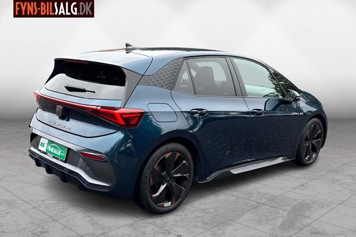 Blå Cupra Born fra 2024
