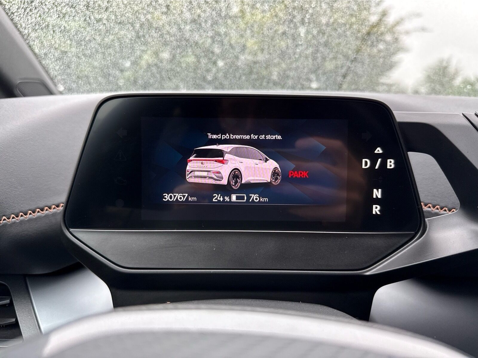 Blå Cupra Born fra 2024