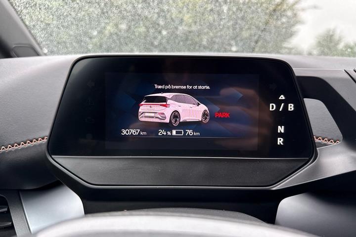 Blå Cupra Born fra 2024