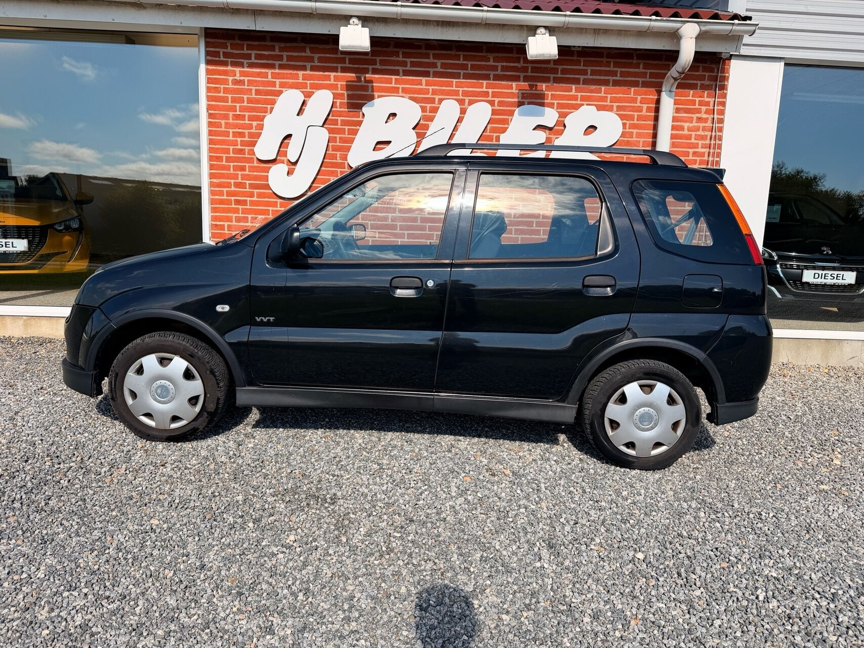 Sort Suzuki Ignis fra 2005
