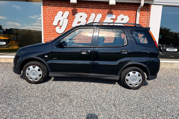 Sort Suzuki Ignis fra 2005
