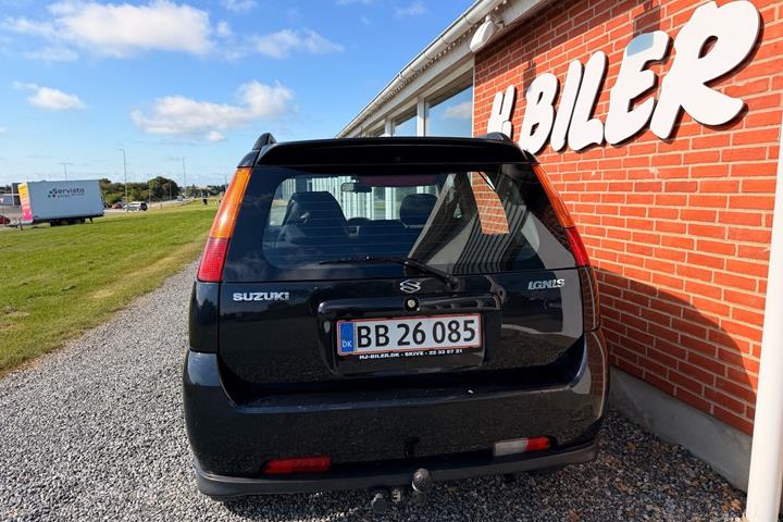 Sort Suzuki Ignis fra 2005