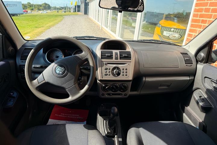 Sort Suzuki Ignis fra 2005