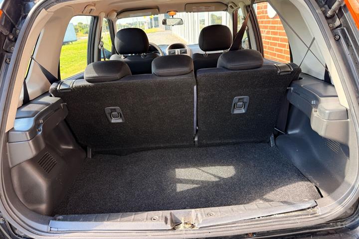 Sort Suzuki Ignis fra 2005