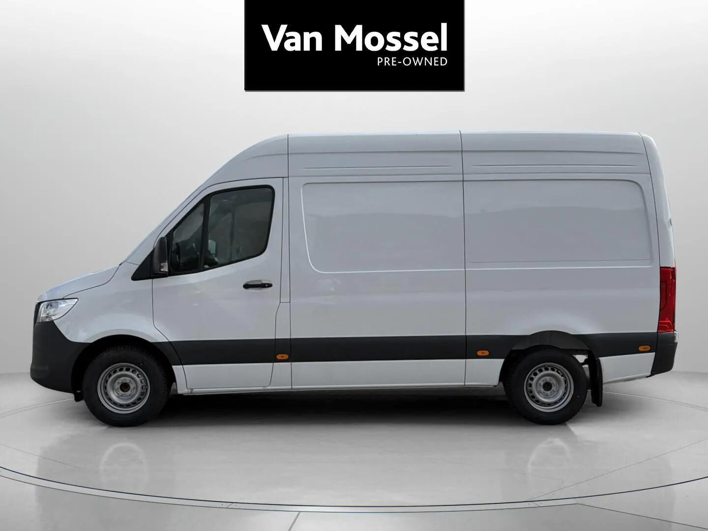 Hvid Mercedes Sprinter fra 2026