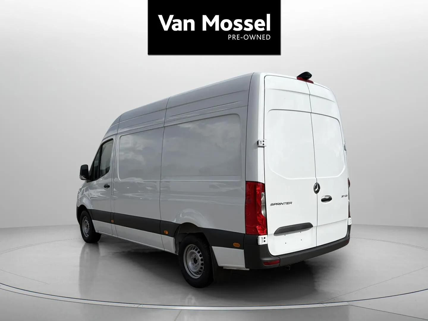 Hvid Mercedes Sprinter fra 2026