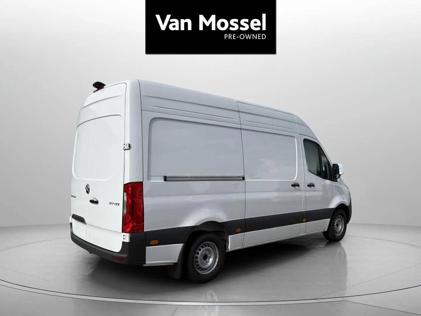 Hvid Mercedes Sprinter fra 2026