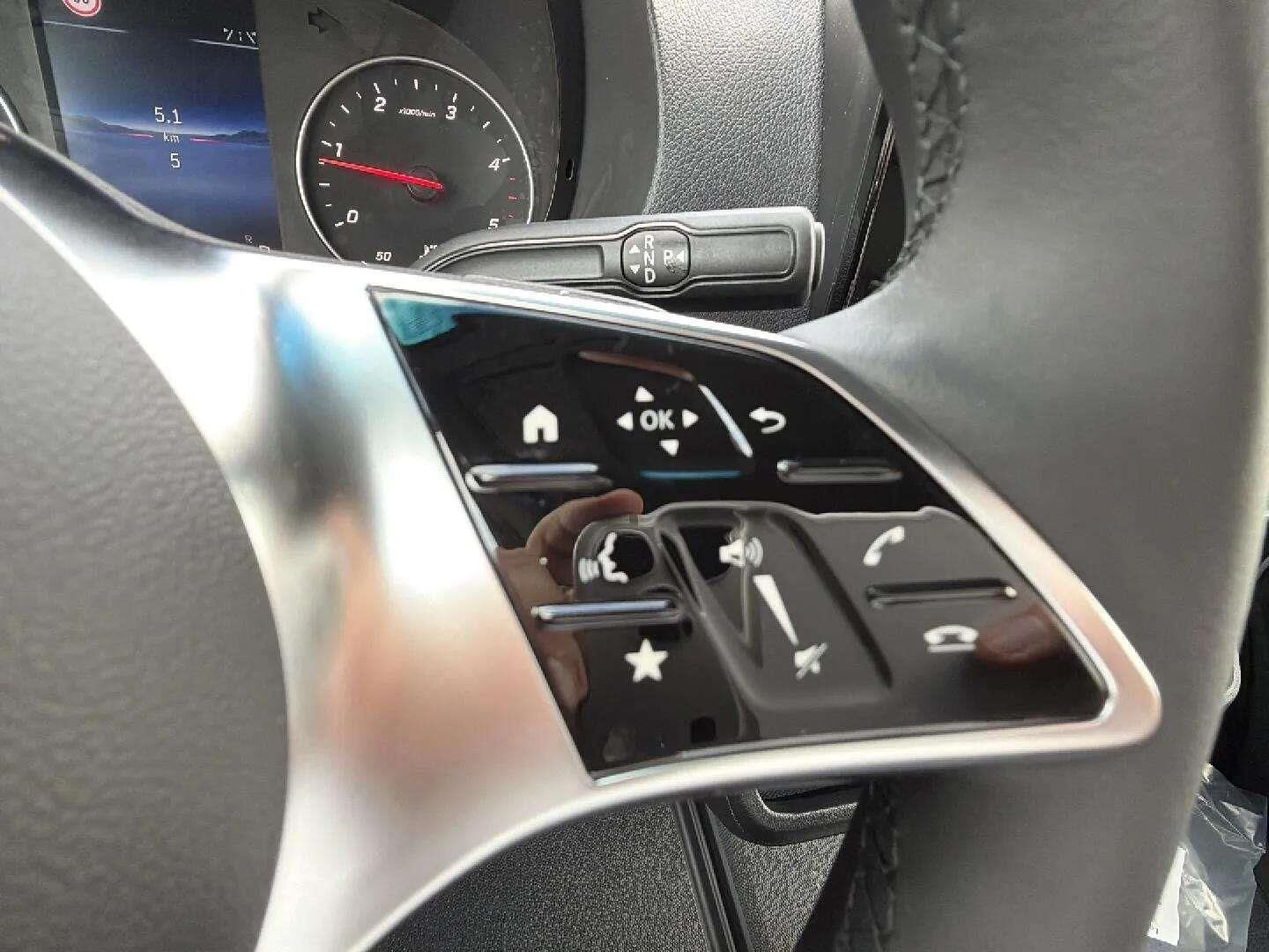 Hvid Mercedes Sprinter fra 2026