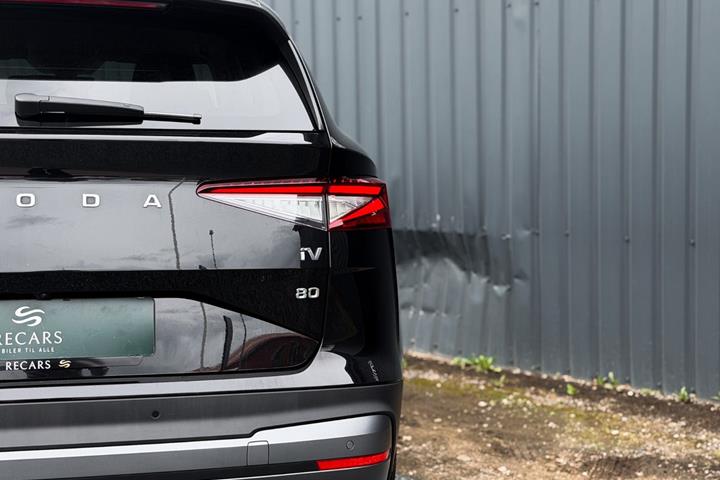 Sort Skoda Enyaq fra 2022