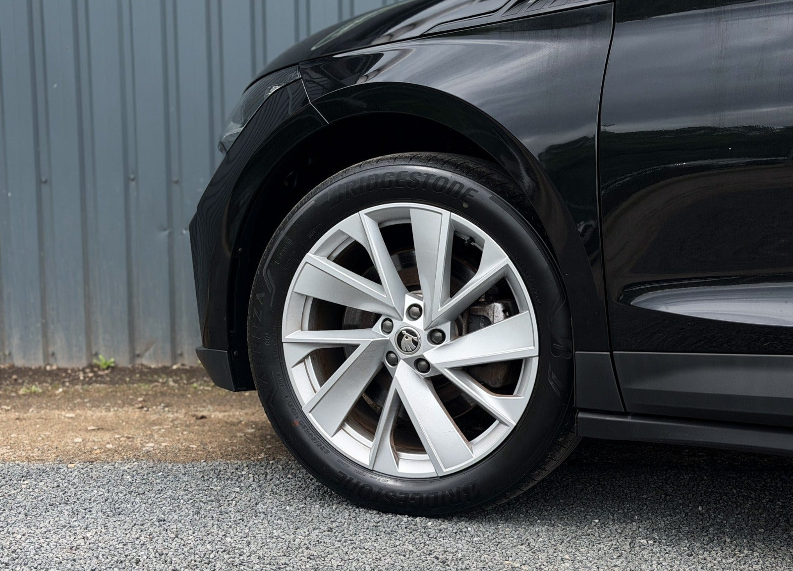 Sort Skoda Enyaq fra 2022