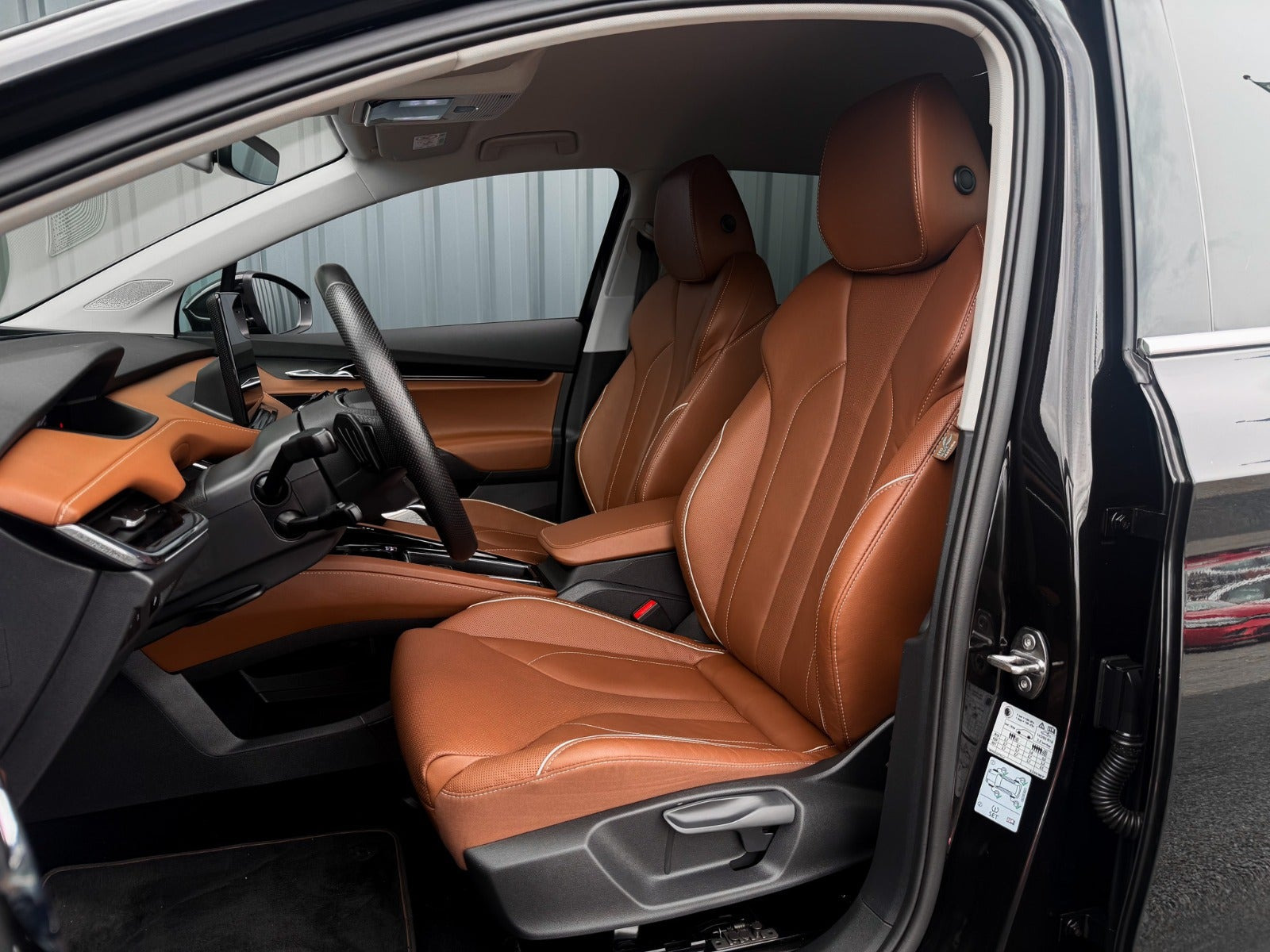 Sort Skoda Enyaq fra 2022