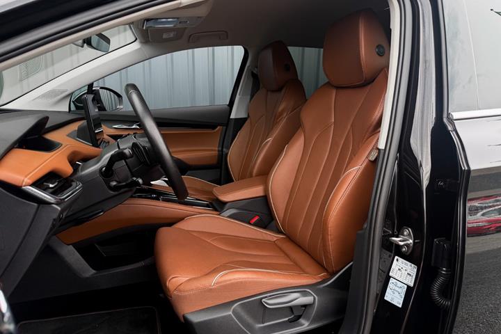 Sort Skoda Enyaq fra 2022