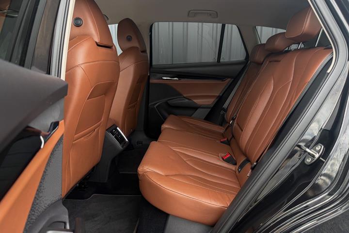 Sort Skoda Enyaq fra 2022