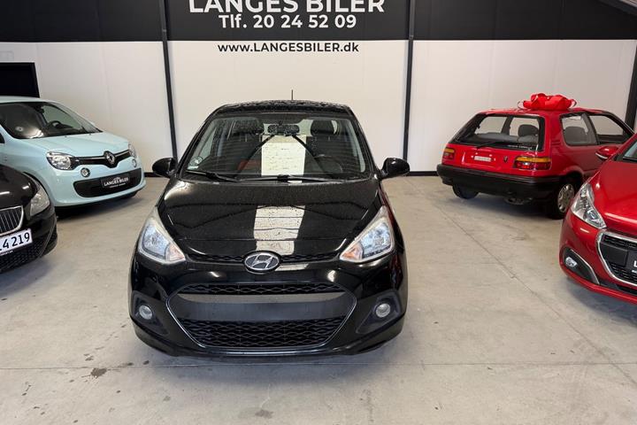 Sort Hyundai i10 fra 2014