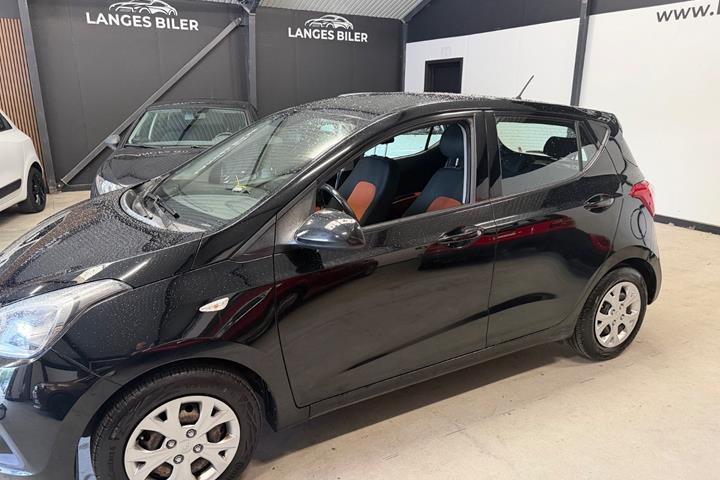 Sort Hyundai i10 fra 2014