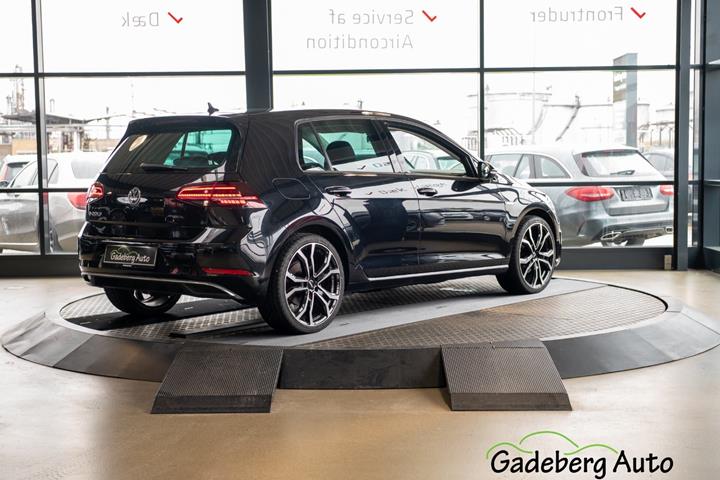 Sort VW e-Golf VII fra 2019