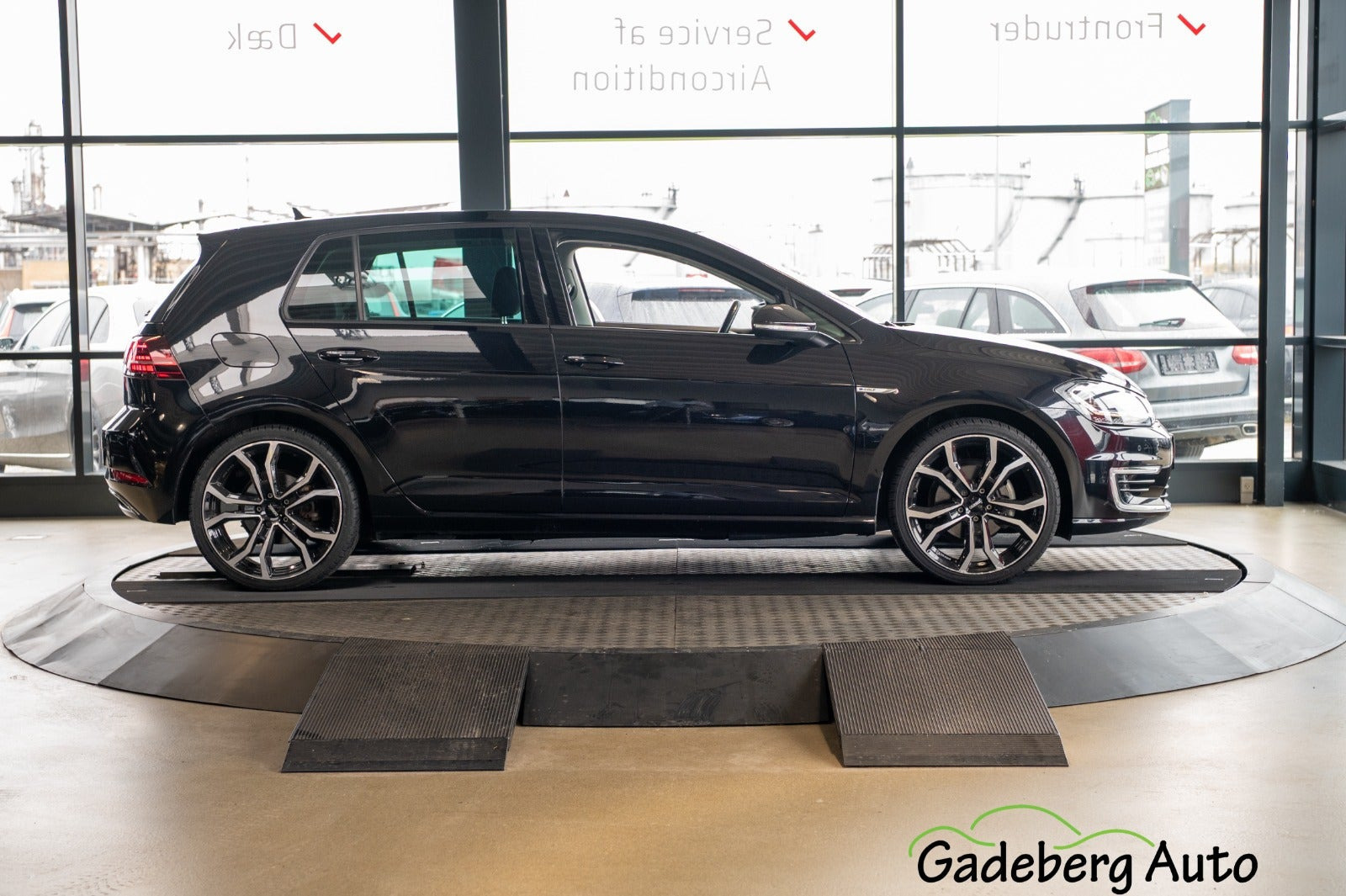 Sort VW e-Golf VII fra 2019