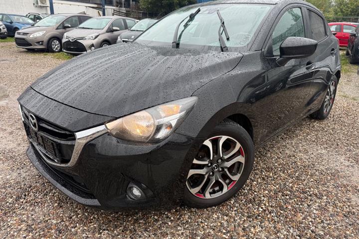 Sort Mazda 2 fra 2015