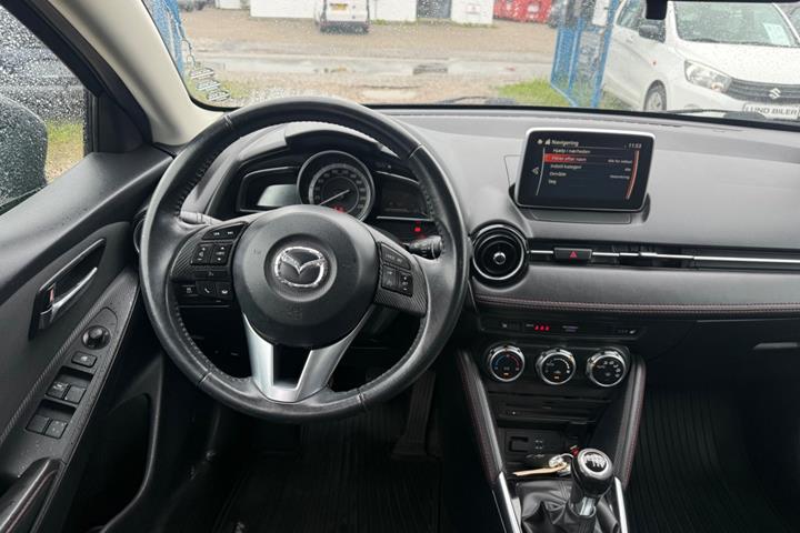 Sort Mazda 2 fra 2015