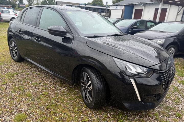 Sort Peugeot 208 fra 2020