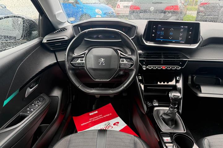 Sort Peugeot 208 fra 2020