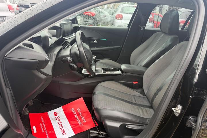 Sort Peugeot 208 fra 2020