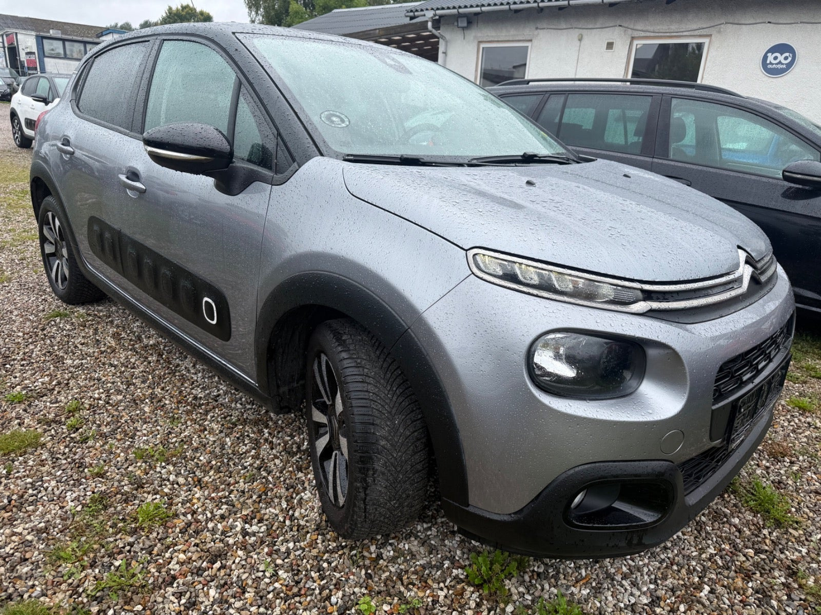 Grå Citroën C3 fra 2020